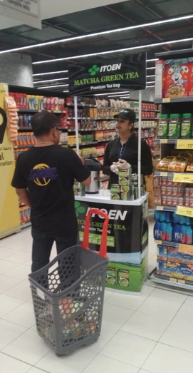 ITO EN Matcha Green Tea Wet Sampling Promotion Lulu Al Wahda Abu Dhabi